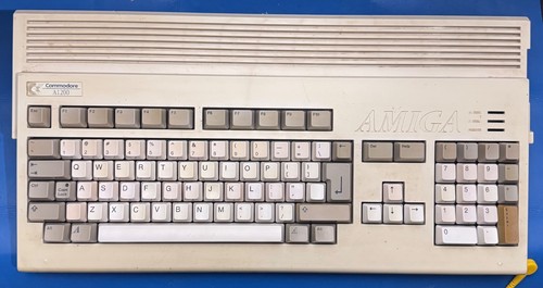 Amiga 1200 with dkb cobra - dkb,