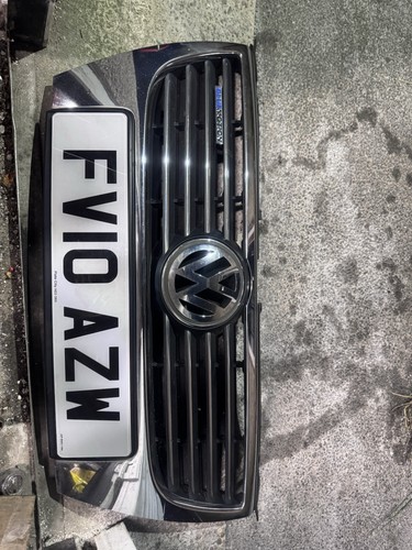 Passat front bumper - front, grill
