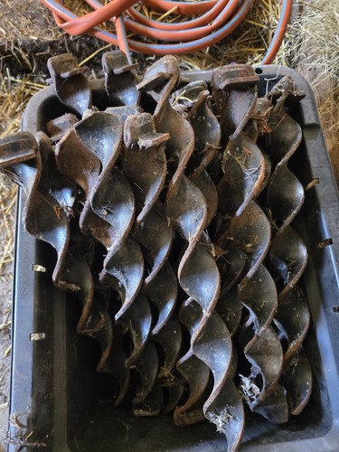 Mobile field shelter - field, stakes