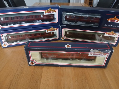 Job lot five coaches - of,
