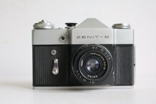Zenit 35mm slr film - zenit-b, camera