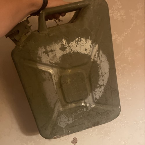 Jerry can vintage british - can,