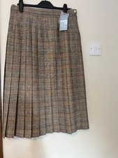Cotswold Collections Pleated