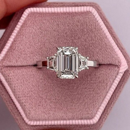 Emerald cut diamond - 3.50,