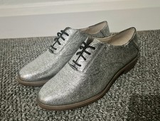 Clarks Brogues Size 6 Silver
