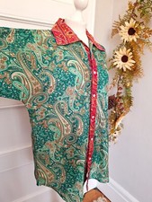 STUNNING VTG UNIQUE CLOTHING