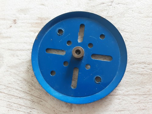 Meccano 19b pulley - 3"pulley, blue