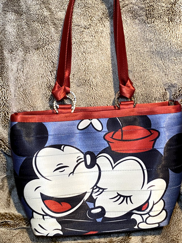 Harveys seatbelt bag disney - bag,
