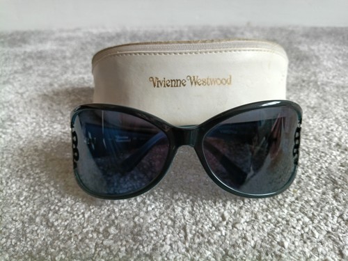 Authentic vivienne westwood - authentic,