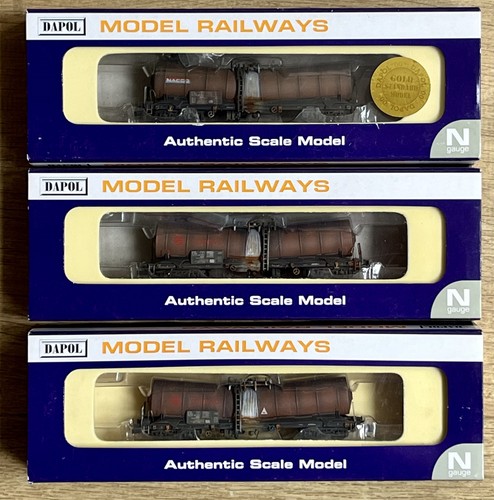 Dapol silver bullet wagons - silver,