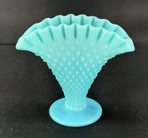 Fenton pastel turquoise milk - pastel,
