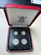 2005 Maundy set Rare UNC And In Original red Case Of Issue (20477)