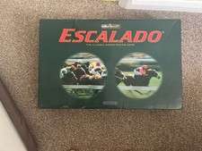 Escalado Chad Valley Vintage