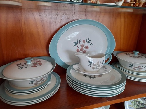 Gorgeous vintage wedgewood - gorgeous,