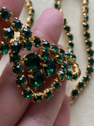 Vintage gold tone emerald - tone,