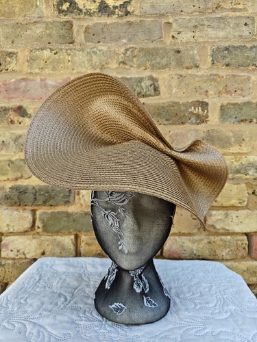 Beige brown large straw - beige,