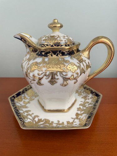 Small japanese teapot with - small,