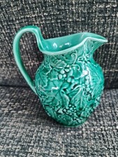 Wedgwood Green Majolica Grapevine Jug 5 inches tall No Chips or marks Beautiful 