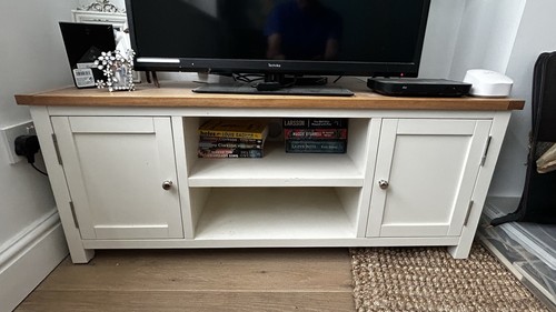 Cotswold cabinet chester - cotswold, tv