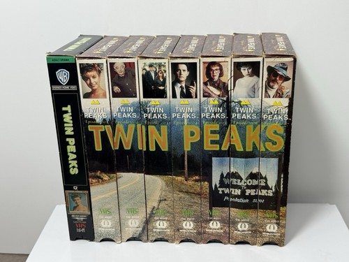 Twin peaks season one pilot - season,