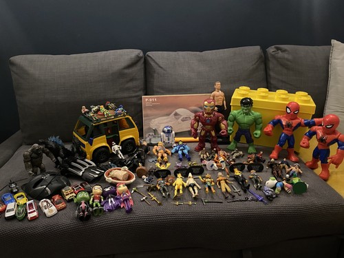 Action figure toy bundle - &,