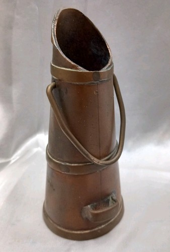 13cm miniature farmhouse vtg - miniature,