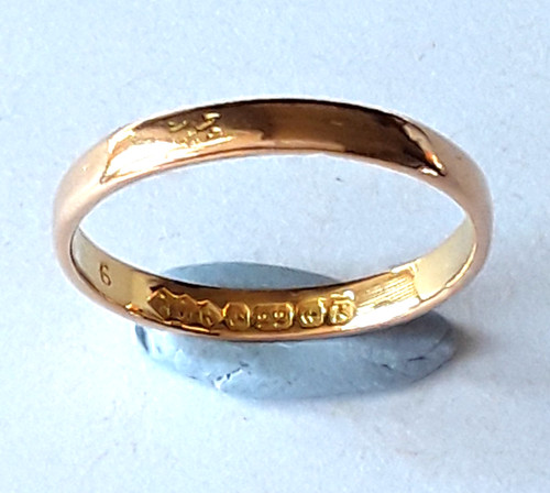 Vintage 22ct gold ladies - vintage,