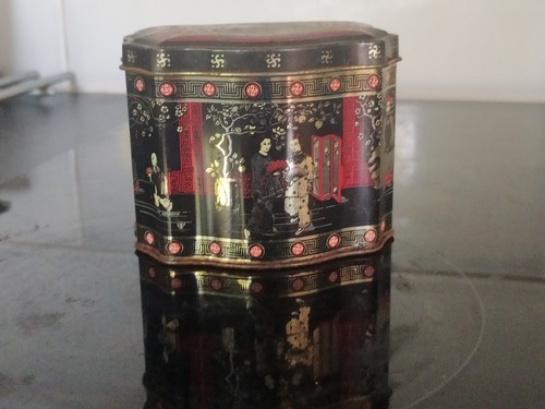 Vintage chinese style tea tin - chinese,