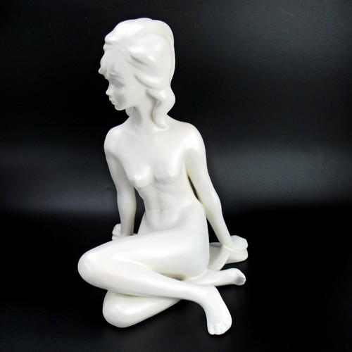 Cortendorf pottery figurine - pottery,