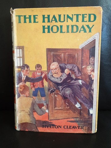 The haunted holiday - haunted,