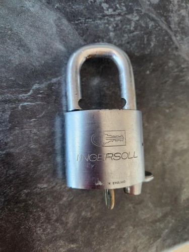 Ingersoll close shackle - close,