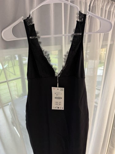 Zara nwt black stretchy - nwt,