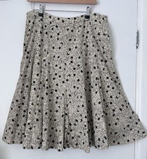Wallis Beige & Black Floral