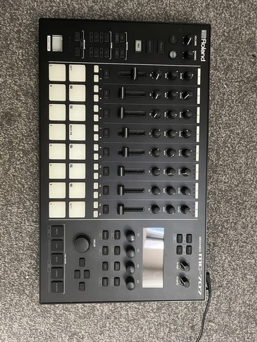 Roland 707 groovebox - roland, mc-707