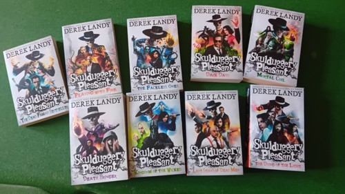 Skullduggery pleasant series - skullduggery,