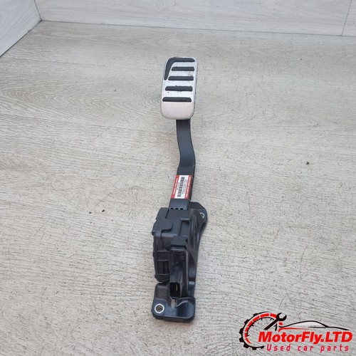 2014 volvo v40 accelerator - v40,