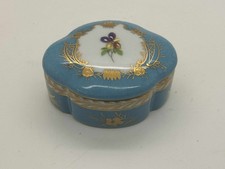 Porcelaine Royale highly