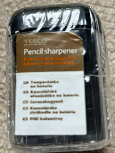 Electric pencil sharpener - electric,