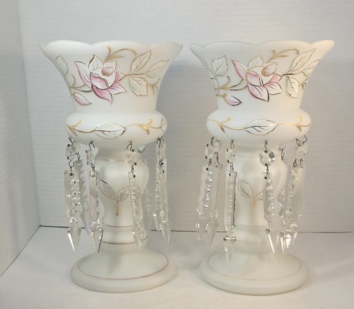 Pair satin white mantle - pair,