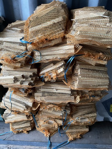 Bags of kindling - 25,