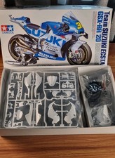 Tamiya 1/12 Team Suzuki Ecstar