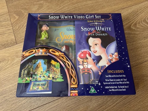 Snow white and dwarfs vhs - snow,