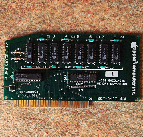 Apple iie column - apple,