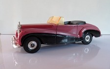 Corgi Classics 1952 Rolls-Royce Silver Dawn DHC Red/Black