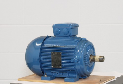 Phase motor 415v - phase,