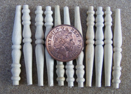 Scale bannister table - 1:12,