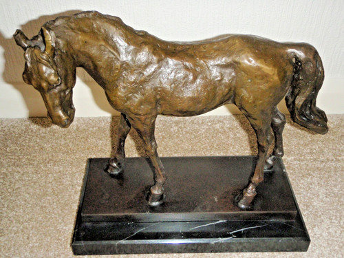 Plinth mounted bronze horse - bronze,