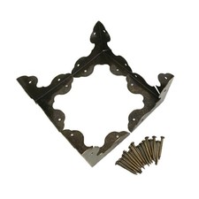 Lots 4 Retro Iron Corner