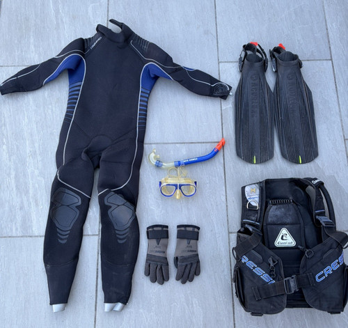 Job lot scuba diving equipment - lot,