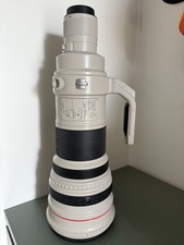 Canon EF Lens 600mm f/4 1:4 L IS USM. With Carry Case And Lens Hood/cover